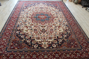 Madallion Design Machine Made Rug