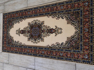 Turkish Oriental Medallion Design Area Rug