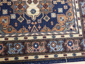 Traditional Wool Area Rug 80x160 Cm