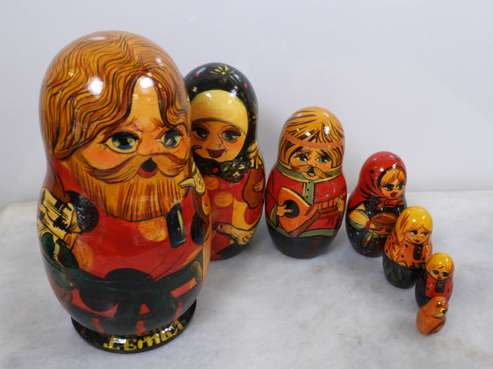 Set of 7 Matryoshka Doll