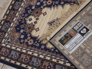 Traditional Wool Area Rug 80x160 Cm