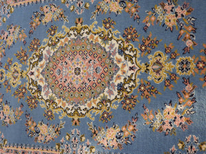 Traditional Blue Machinemade Rug