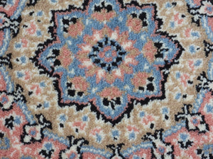 Traditional Madallion Design Wool Machinemade Rug 75x150 Cm