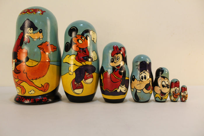 Vintage Set of 7 Disney Goofy, Mickey &Mini Mouse and Mcduck Nesting Dolls