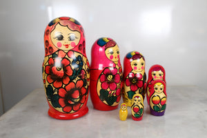 7 Pieces Traditional Russian Matryoshka Doll