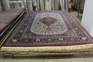 Turkish Machine Made Rug with Madallion Design - Ali's Copper Shop