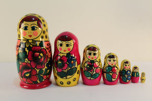 Set of 7 Vintage Russian Nesting Dolls - Ali's Copper Shop
