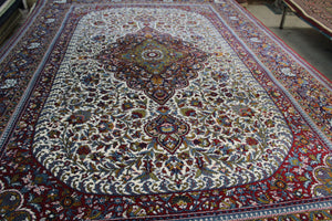 Turkish Machine Made Rug with Madallion Design - Ali's Copper Shop